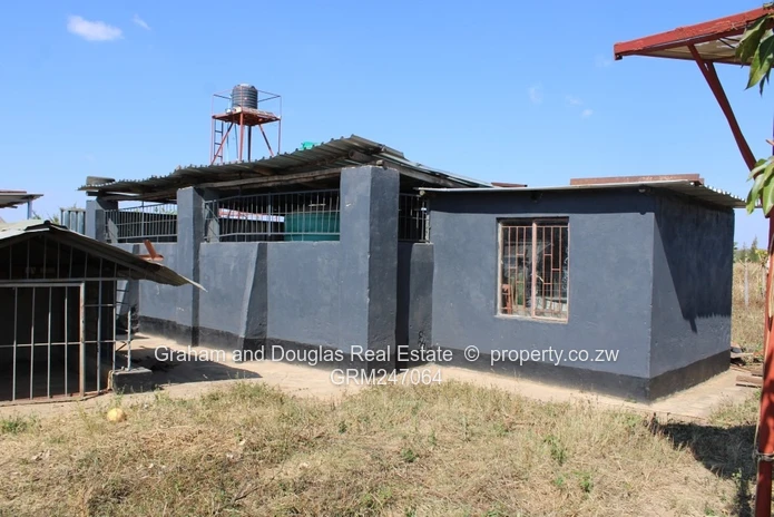 Kadoma Sabona bona plot for sale
