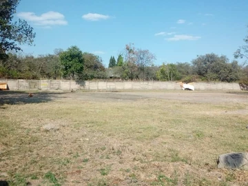 Commercial & Industrial Land