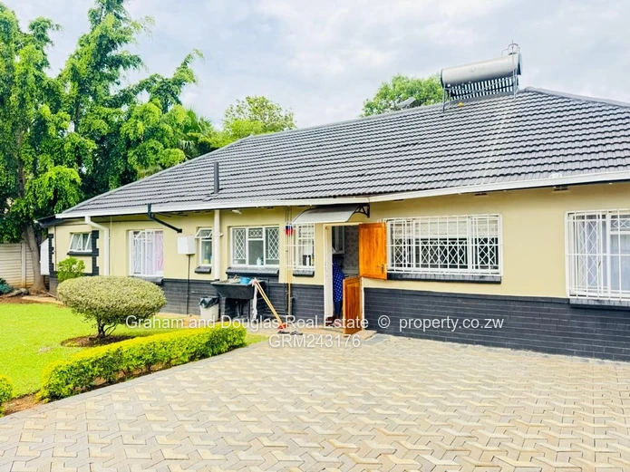 Beautiful Avondale West house for sale