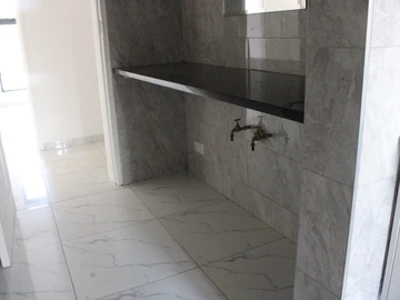 3 Bedroom Flat & Apartment