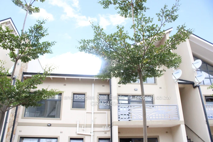 Neat Avondale West Flat to let