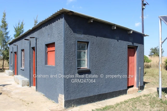 Kadoma Sabona bona plot for sale