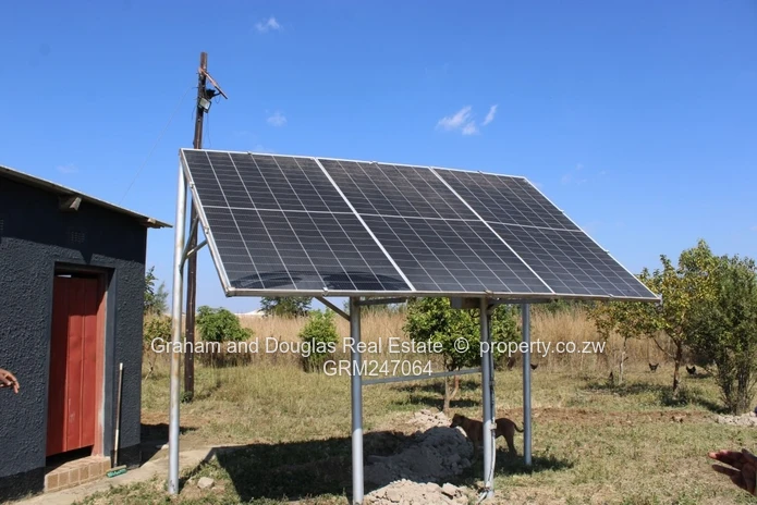Kadoma Sabona bona plot for sale
